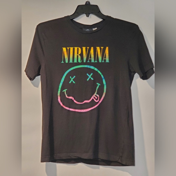H&M Other - Rainbow NIRVANA T-Shirt MENS SIZE MEDIUM